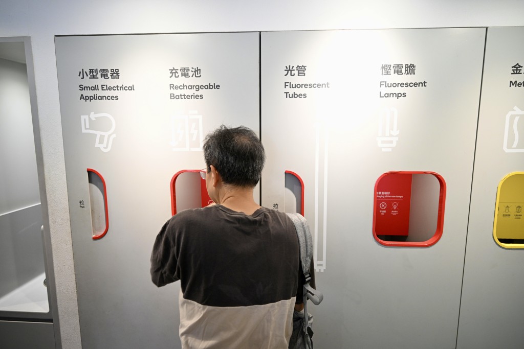 「綠在大埔墟」有不少市民前來提交回收物。