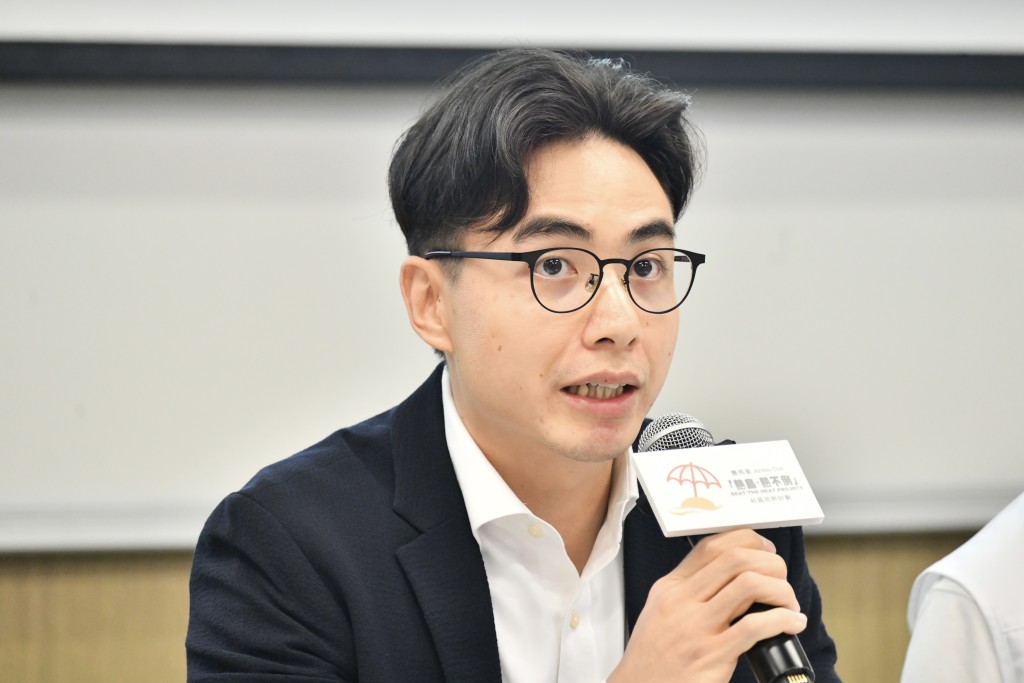 計劃共同首席研究員黎子俊指出,全球暖化問題持續,本港酷熱天氣及熱夜日數由2004年起不斷上升。 計劃共同首席研究員黎子俊指出,全球暖化問題持續,本港酷熱天氣及熱夜日數由2004年起不斷上升。