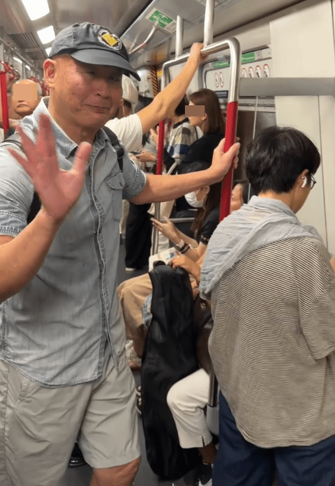 魚頭允非常親切，落車時跟網民揮手道別。