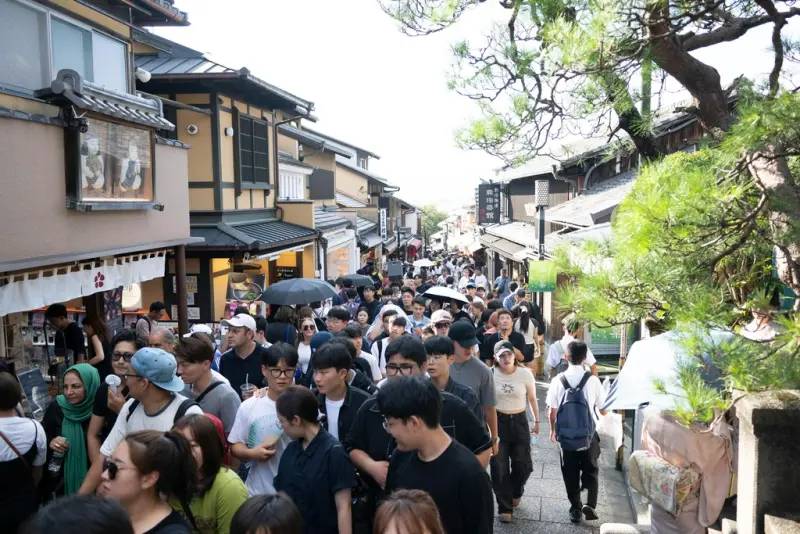 京都深受過度旅遊困擾。美聯社
