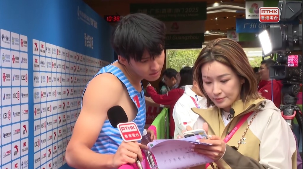 港台的外勤採訪隊繼續會在粵港澳三地賽場,為觀眾帶來第一手消息。 港台的外勤採訪隊繼續會在粵港澳三地賽場,為觀眾帶來第一手消息。