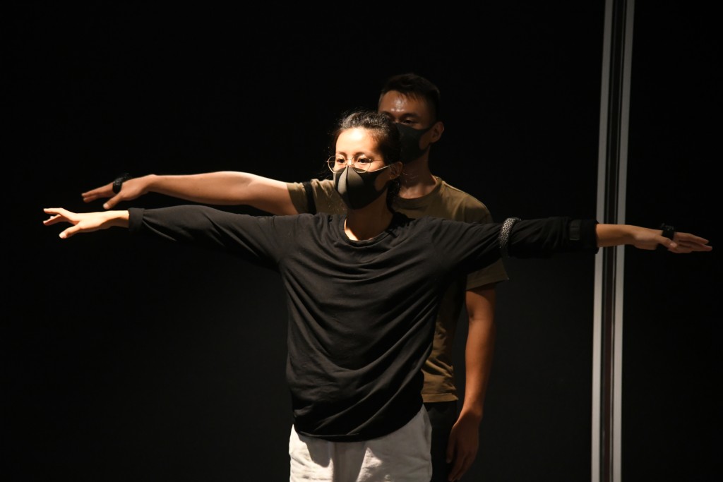 《Phygital D》邀來多位年輕舞蹈藝術家參與演出。