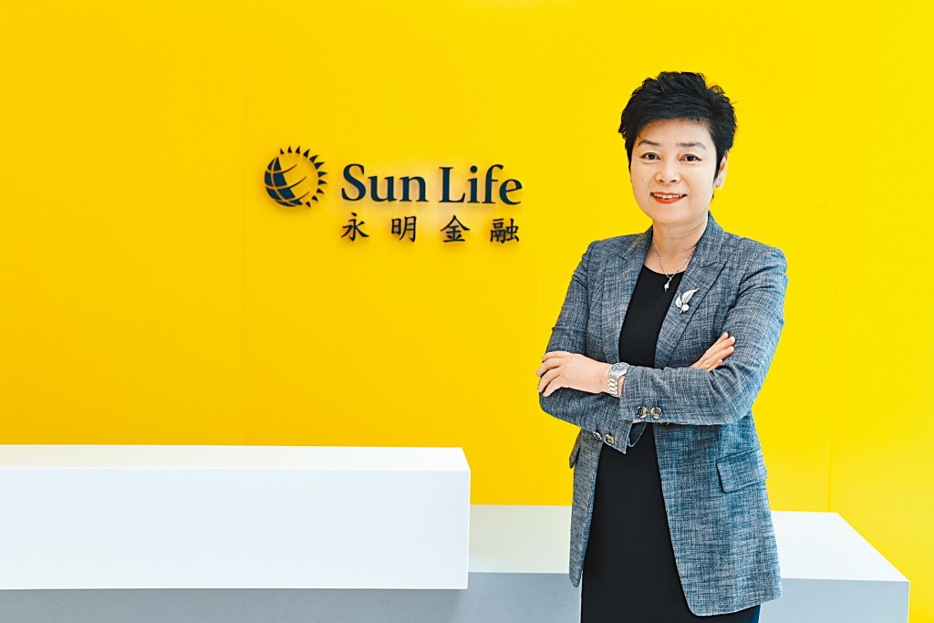 永明金融獲頒強積金獎項，財富及退休金業務總經理潘紀紅接受專訪。