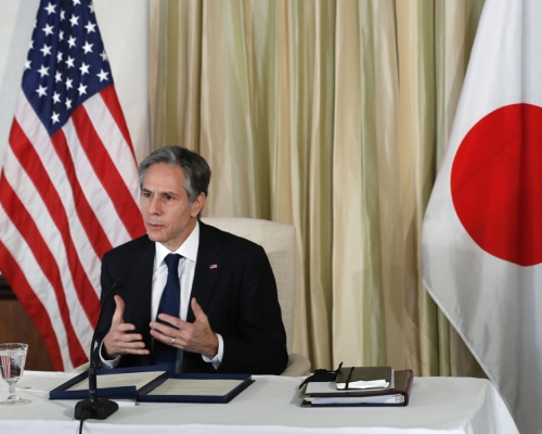 美國國務卿布林肯已抵達東京，將聯同防長與日本外相和防衛相，召開會談。AP圖片