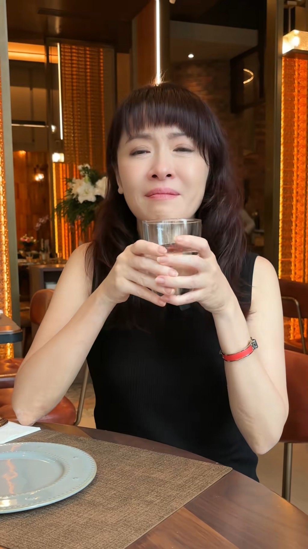 前TVB一線花旦攜母體驗內地醫療北上體檢狂讚先進：我們中國醫療的進化速度比開了倍速還猛