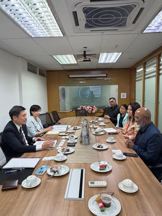 政府新聞處處長謝振中今日在馬來西亞,拜訪總部設於吉隆坡的亞太廣播聯盟(ABU)。 政府新聞處處長謝振中今日在馬來西亞,拜訪總部設於吉隆坡的亞太廣播聯盟(ABU)。