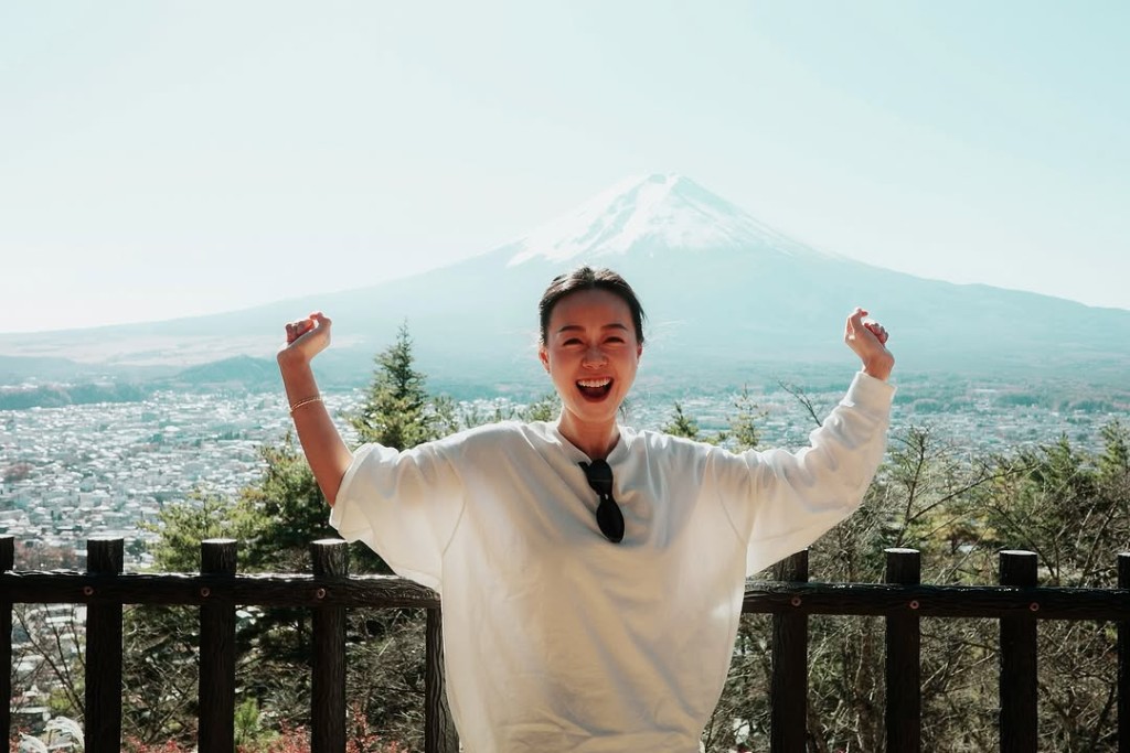 最近黃心穎舉家飛日本旅行,亦陸續在IG上晒出多張風景靚相。 最近黃心穎舉家飛日本旅行,亦陸續在IG上晒出多張風景靚相。