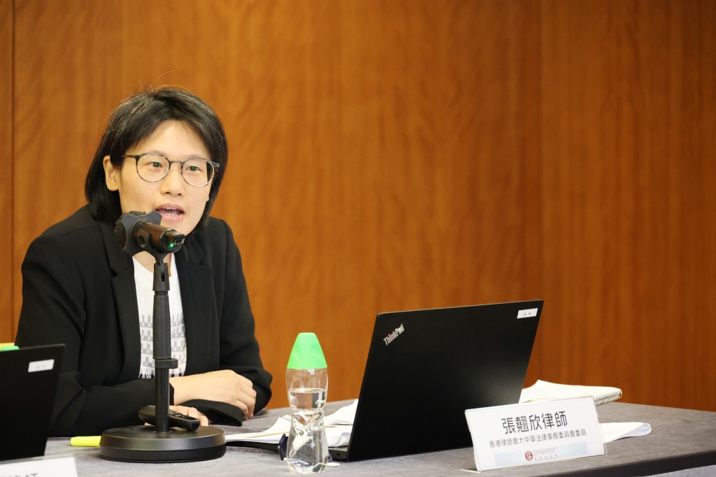 大中華法律事務委員會委員張翹欣分享學習策略及準備技巧等。香港律師會fb