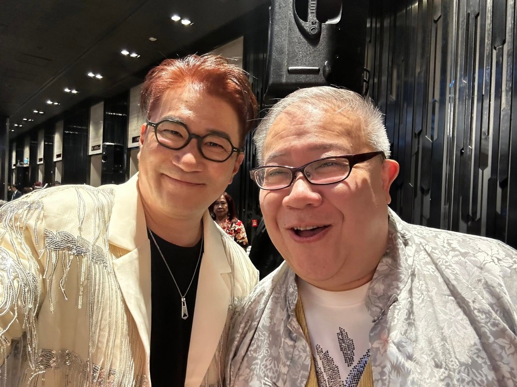 劉錫賢也有出席。 劉錫賢也有出席。
