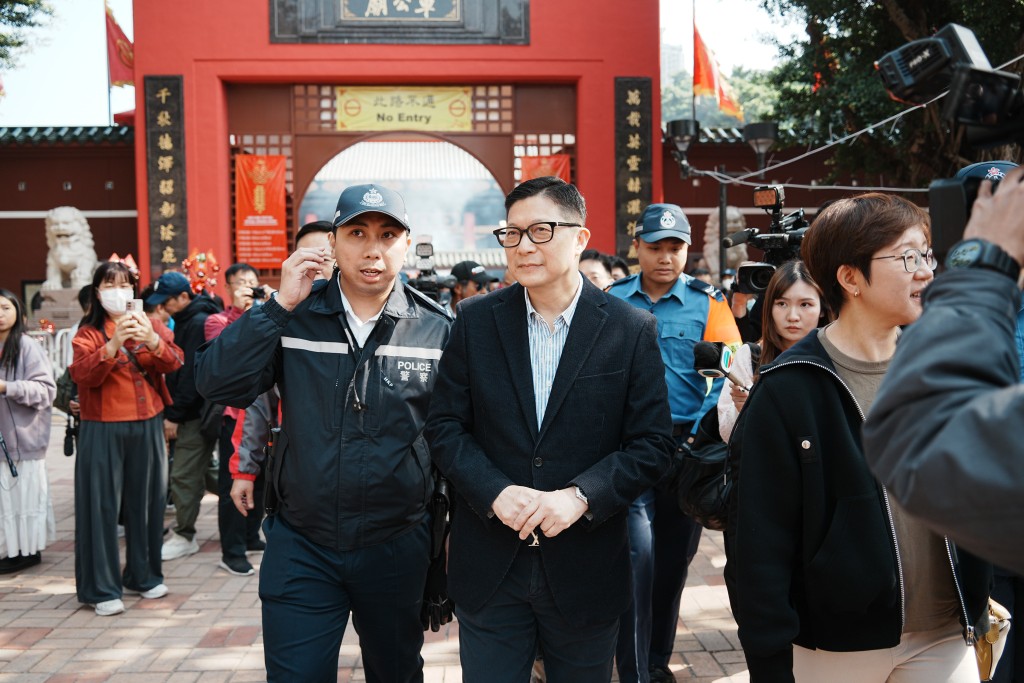 鄧炳強感謝節日期間當值人員。