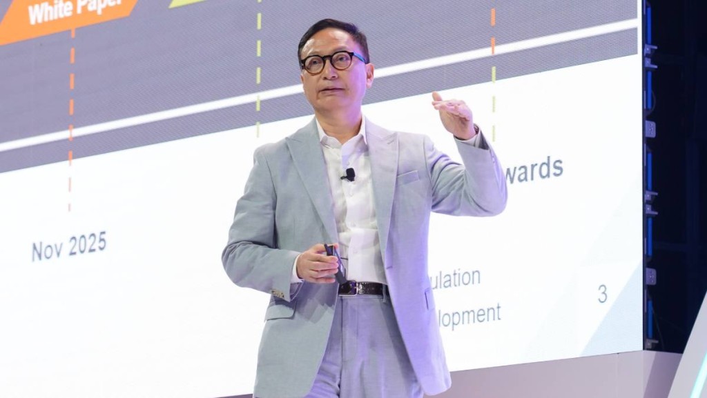 金融科技周2025｜保監張雲正籲「平衡」發展保險科技 關注網絡安全