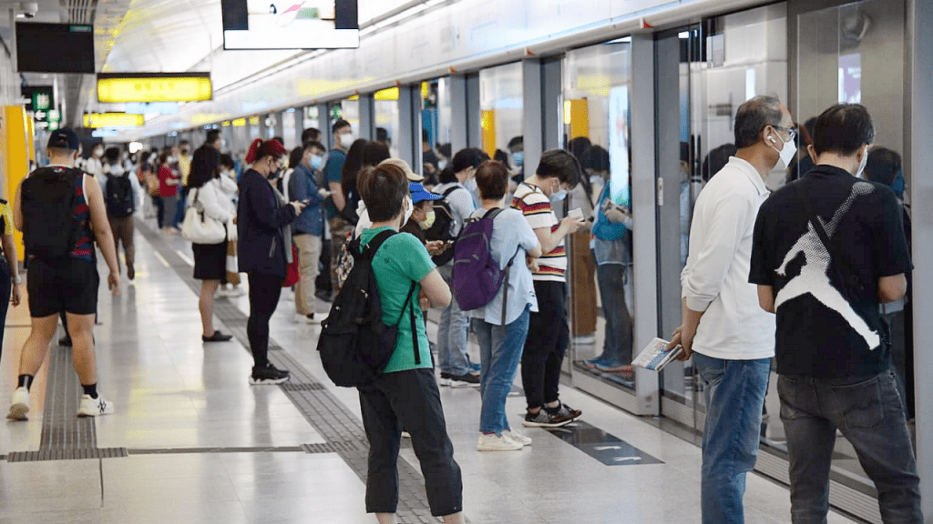 港鐵為東鐵綫額外採購3列列車,料年底啟用。資料圖片
