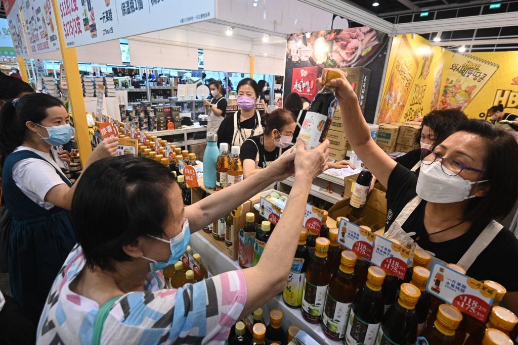 美食博覽開鑼。