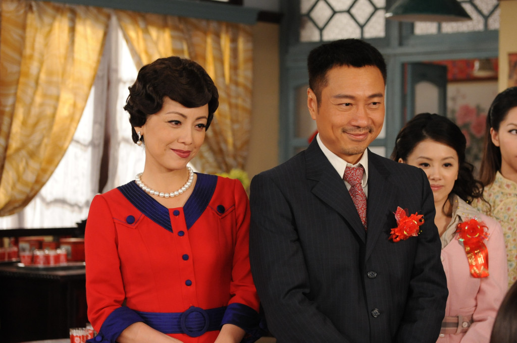 2010年添食《巾幗梟雄之義海豪情》，同樣有鄧萃雯、黎耀祥主演。