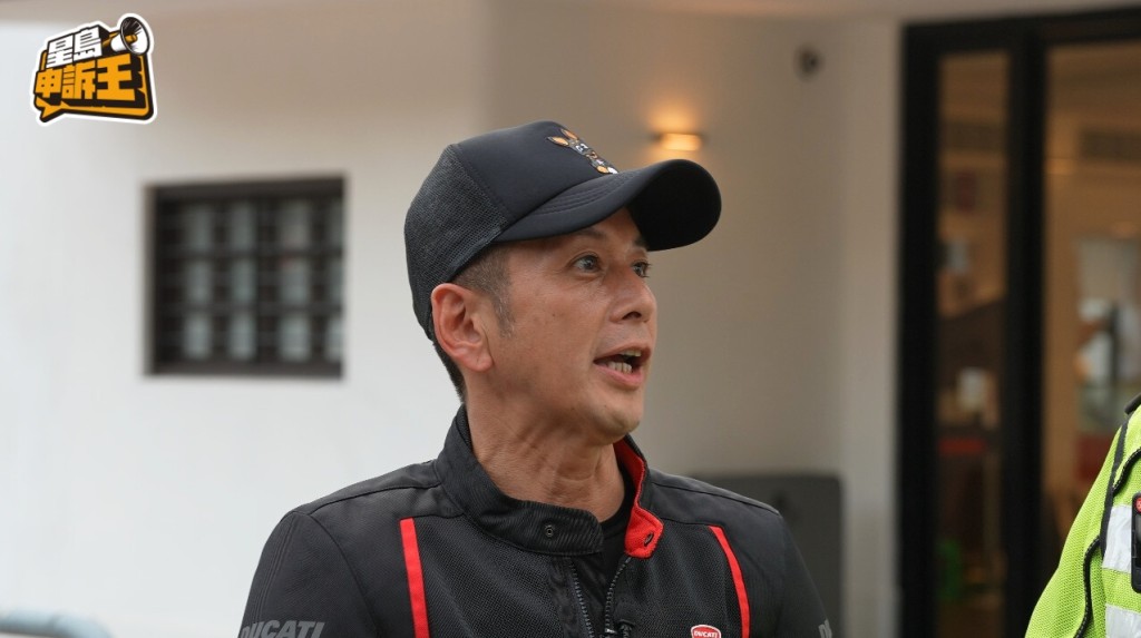 家樂透露自己的駕駛心得,除了守法之外,在道路上還要心平氣和,不要衝動。 家樂透露自己的駕駛心得,除了守法之外,在道路上還要心平氣和,不要衝動。
