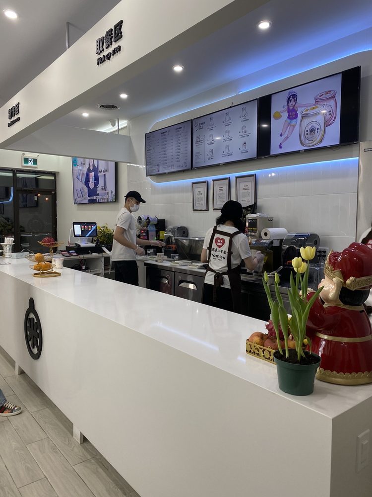 士嘉堡有米酸奶吧枱。 yelp.ca 士嘉堡有米酸奶吧枱。 yelp.ca