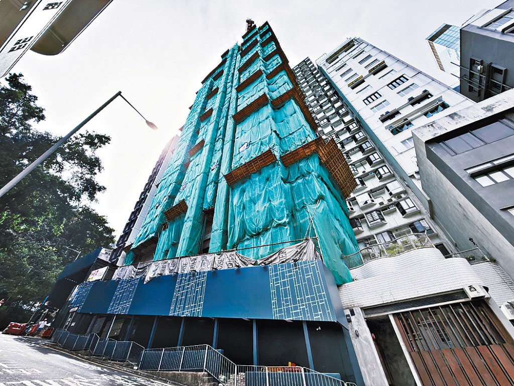 雅盈峰昨突擊上載樓書，共提供99伙。