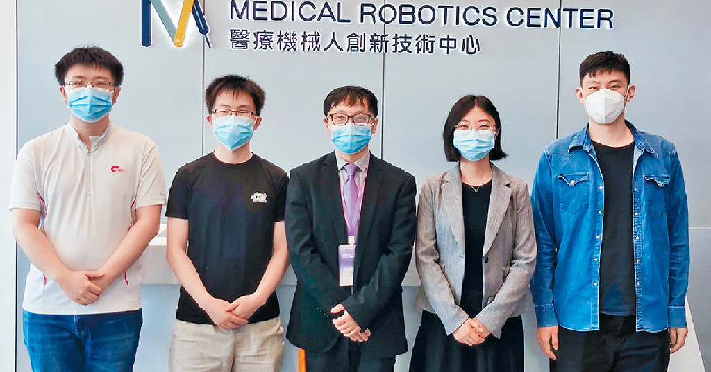 ■中大團隊成功研發，人工智能微型機械人集群自動導航技術。
