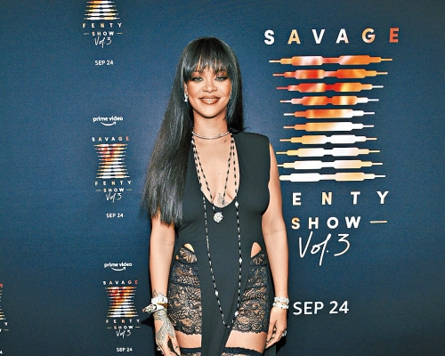 ■Rihanna前日打扮性感出席內衣騷首映會。
