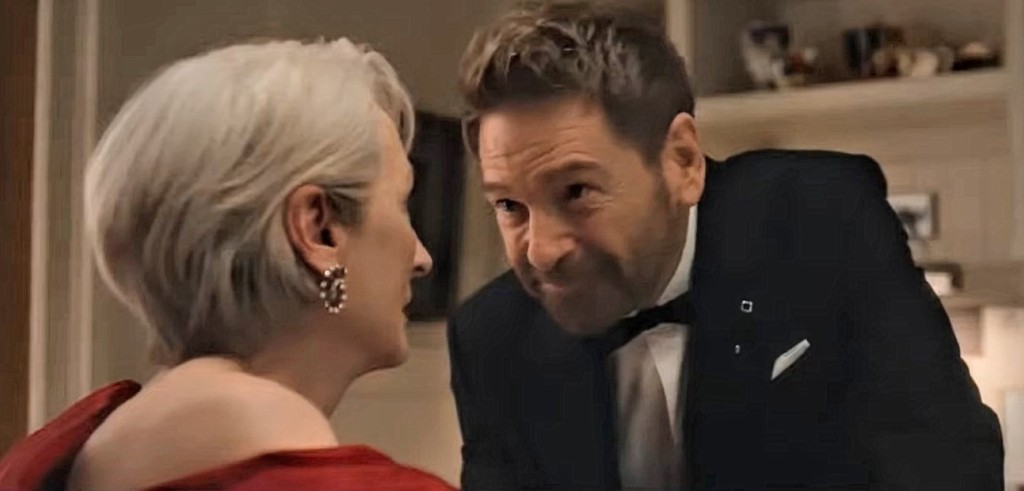 英國實力派演員、編劇兼名導簡尼夫班納今次助陣，扮演Miranda的第4任丈夫Stuart。