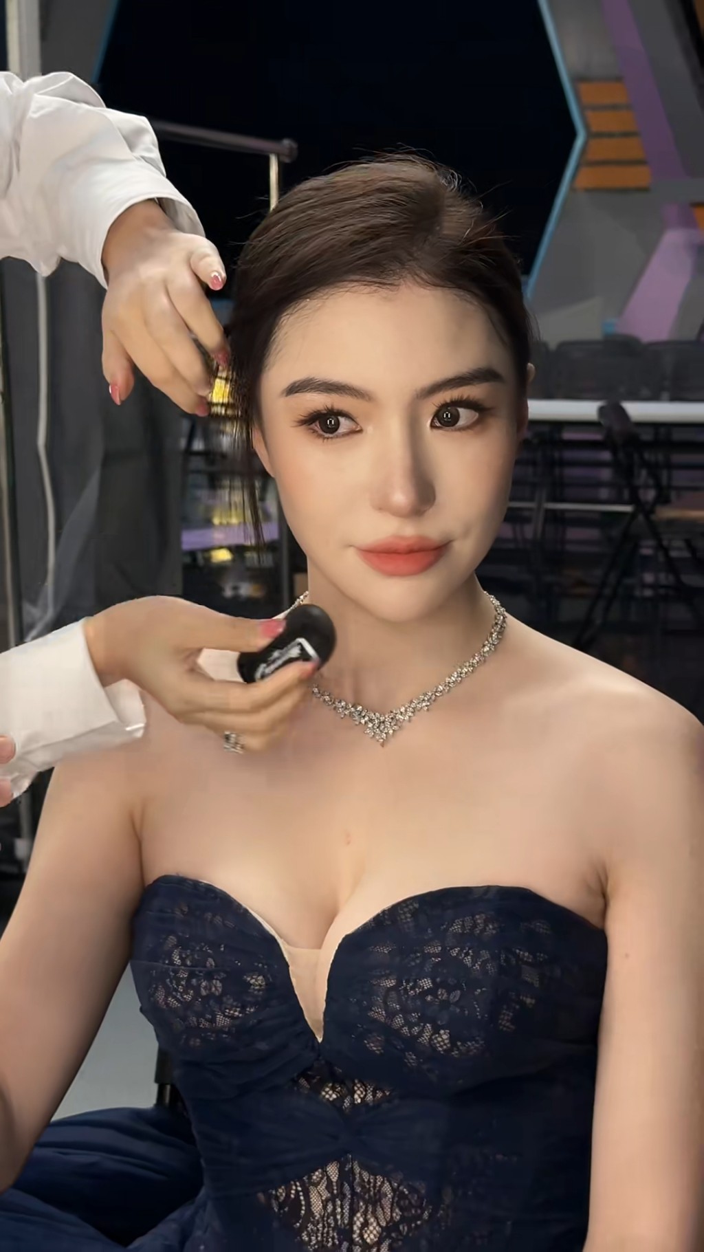TVB澄清屬朋友義務幫忙。
