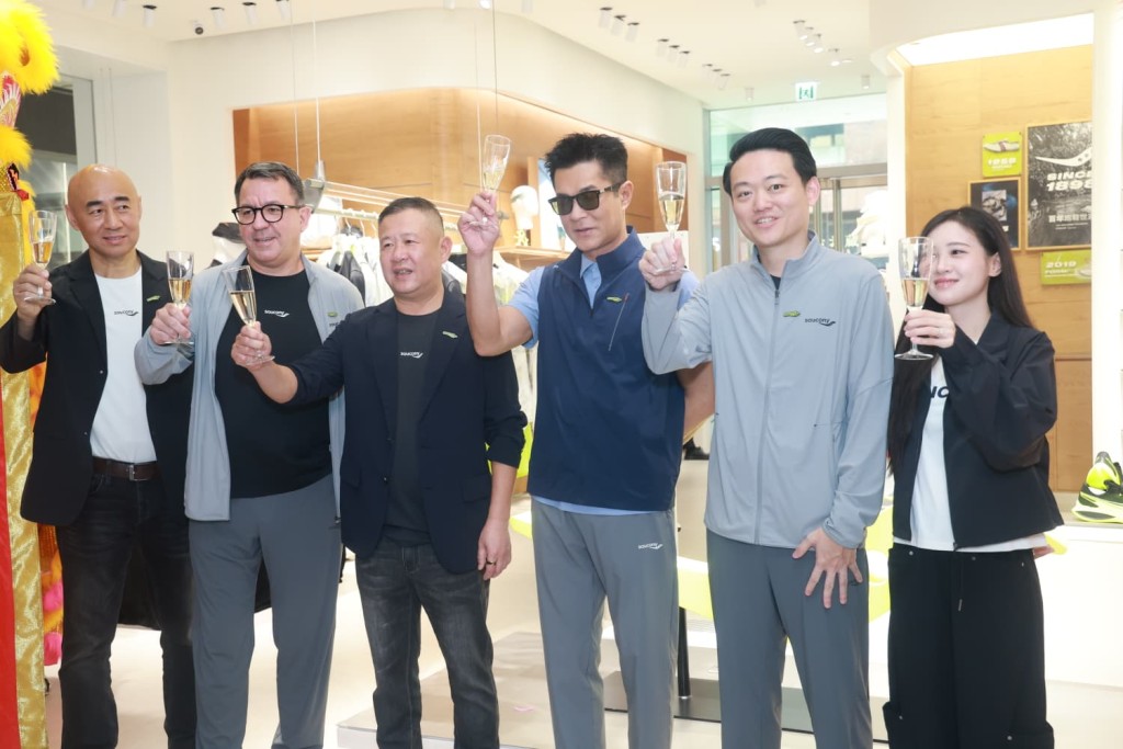 古天樂到尖沙咀出席品牌旗艦店開幕。