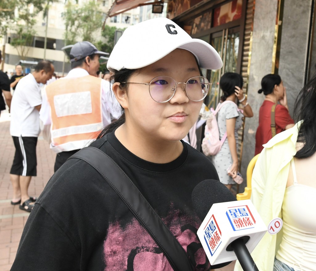 來自湖南的劉小姐則是首次來港。