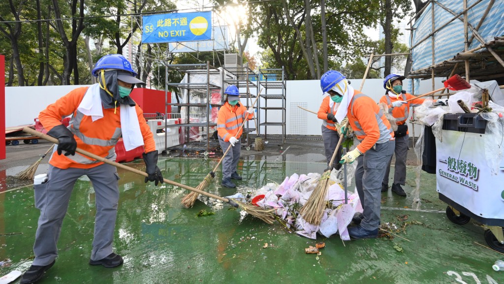 年宵市場︱共錄230萬人次到訪  較去年升15%  車公誕和林村新春市場營運至2.12