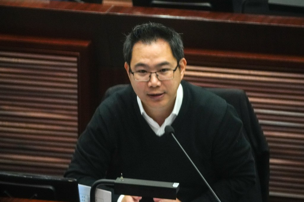 楊永杰表示,現時夾心長者群體持續增長。資料圖片 楊永杰表示,現時夾心長者群體持續增長。資料圖片