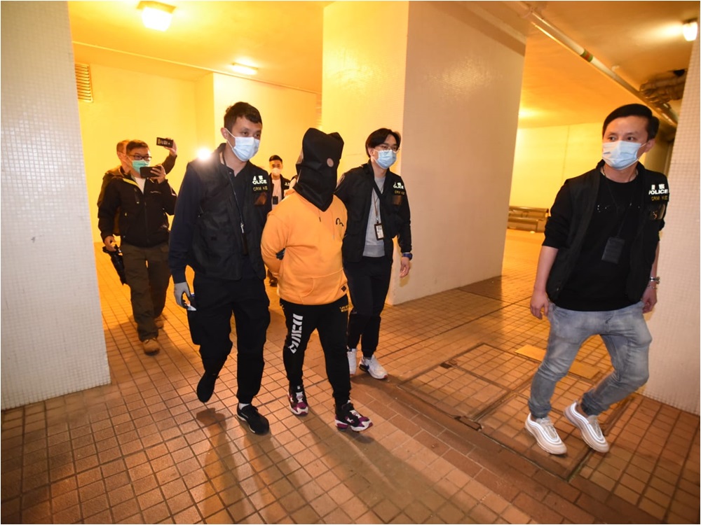黃文威攝