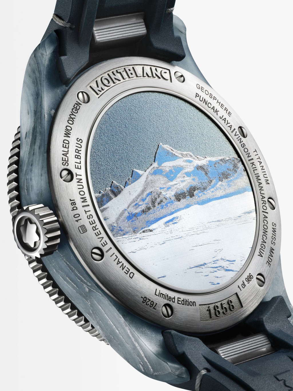 Montblanc 1858 Geosphere 0 Oxygen Mount Vinson Limited Edition,鈦金屬錶背亦有3D彩色雷射鐫刻的文森山圖案。 Montblanc 1858 Geosphere 0 Oxygen Mount Vinson Limited Edition,鈦金屬錶背亦有3D彩色雷射鐫刻的文森山圖案。