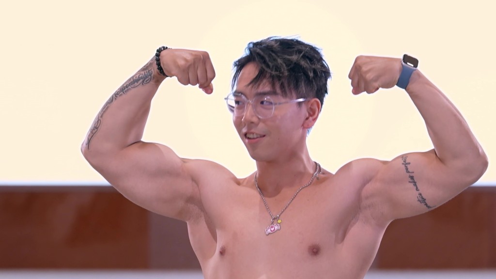 林子朗除爽快照做。 林子朗除爽快照做。