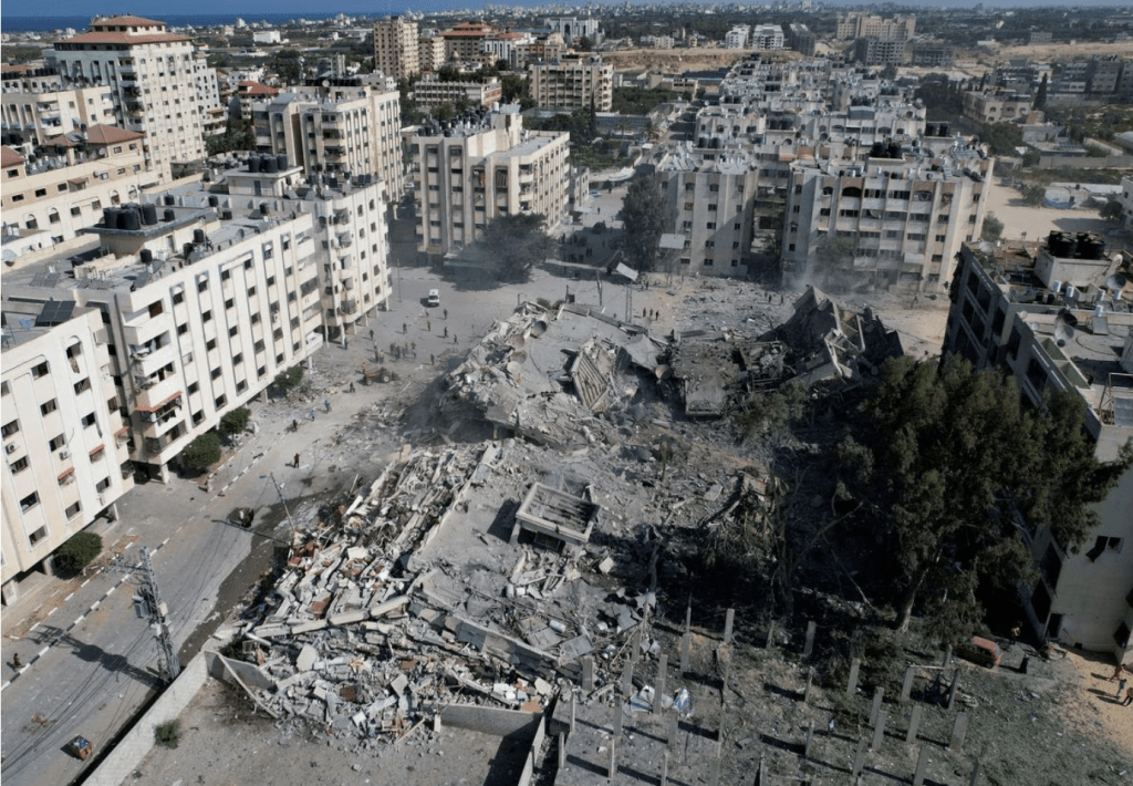 2023 年 10 月 19 日，以色列和巴勒斯坦伊斯蘭組織哈馬斯在加沙南部持續發生衝突。路透社