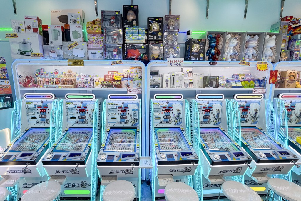 食環署指，過去三個月共接獲17宗有關無牌經營彈珠機店的投訴。