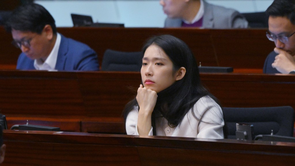 大棋盤︱江旻憓完成放棄外國護照 立法會實現「全華班」