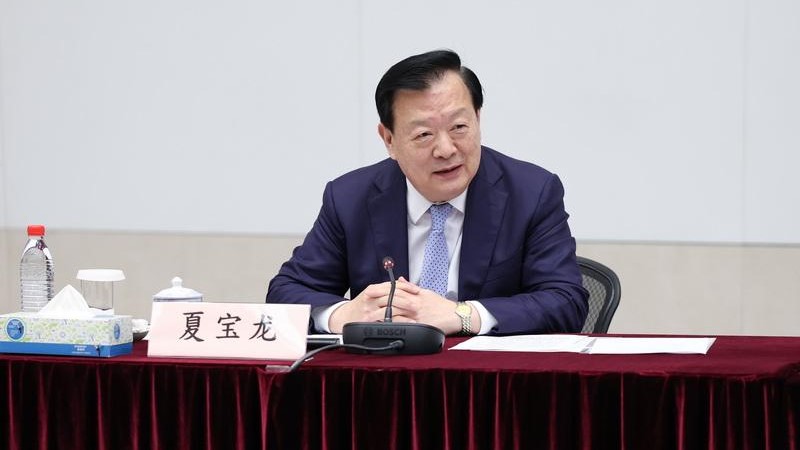 夏寶龍與香港工商界代表座談。港澳辦提供 夏寶龍與香港工商界代表座談。港澳辦提供