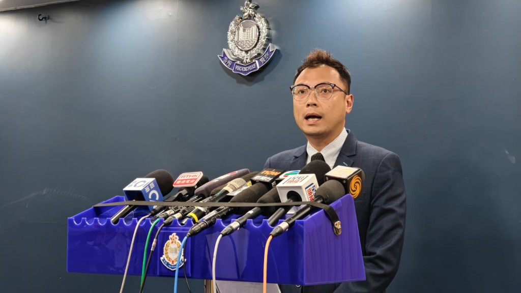 元朗警區助理指揮官(刑事)署理警司張晉堂交代案情。 元朗警區助理指揮官(刑事)署理警司張晉堂交代案情。