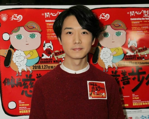 BabyJohn出埠工作要帶4、50磅鐵操肌,好重吓喎。