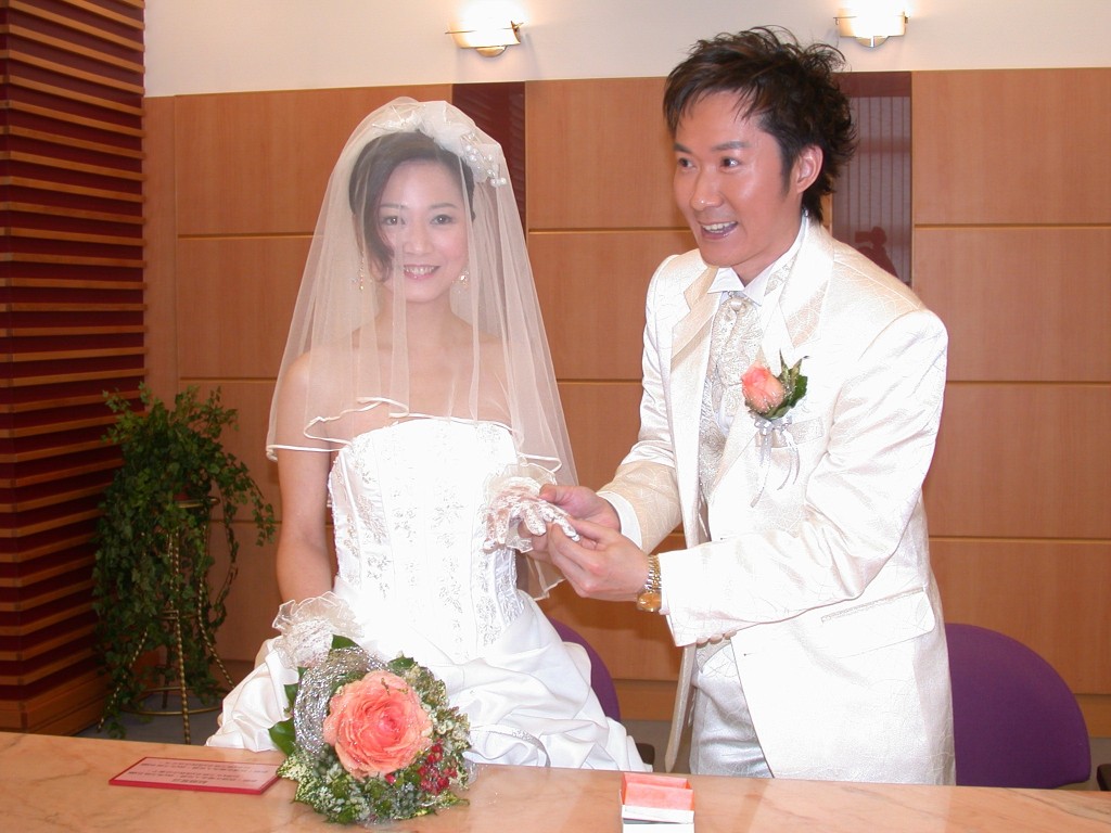 李文標在2006年同女友胡櫻汶結婚。