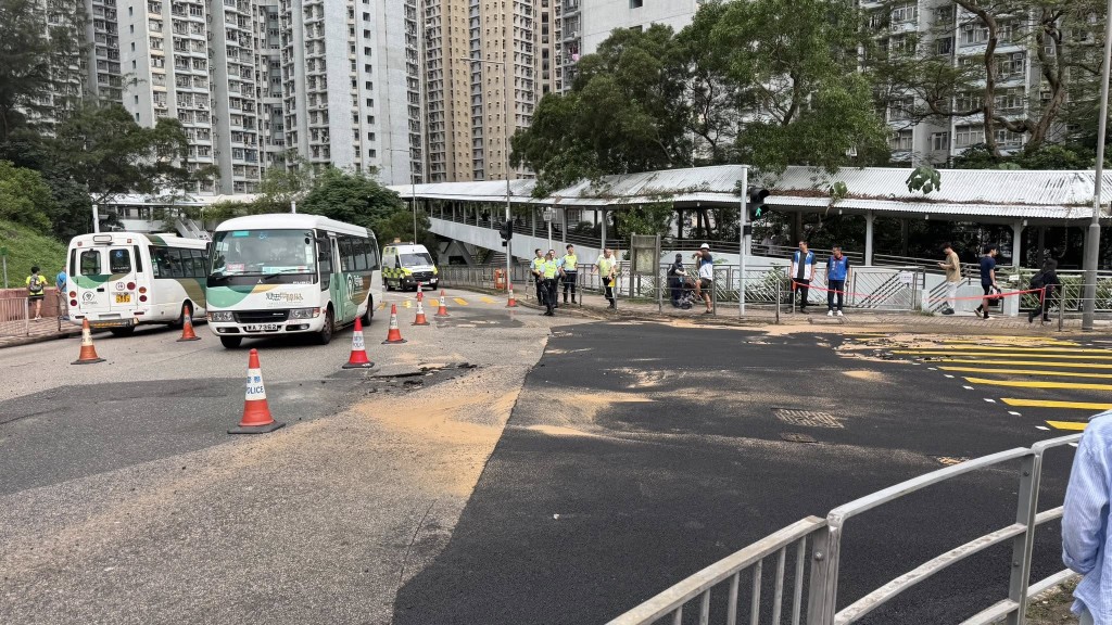 現場交通繁忙。FB:Alvin Yu@慈雲山資訊交流 現場交通繁忙。FB:Alvin Yu@慈雲山資訊交流