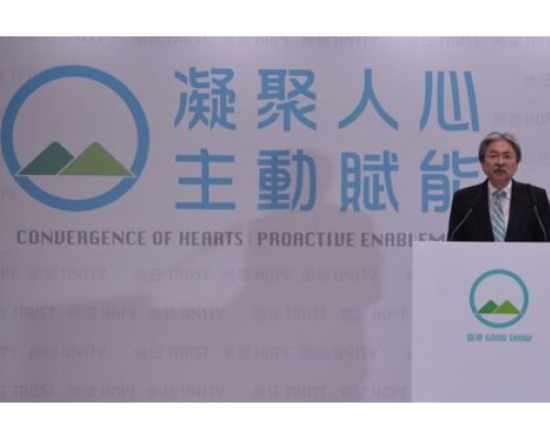 曾俊華認為政府亦必須要廣言納諫,廣納人才,廣泛諮詢。
