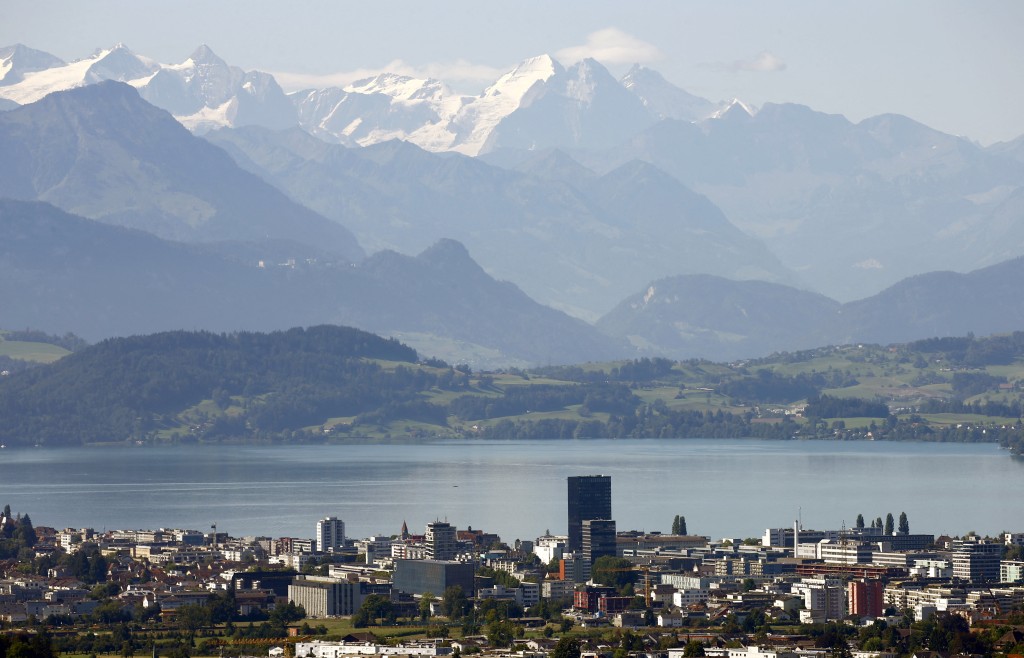 瑞士18日就《氣候法》舉行公投，目標2050年達至零排放。  美聯社