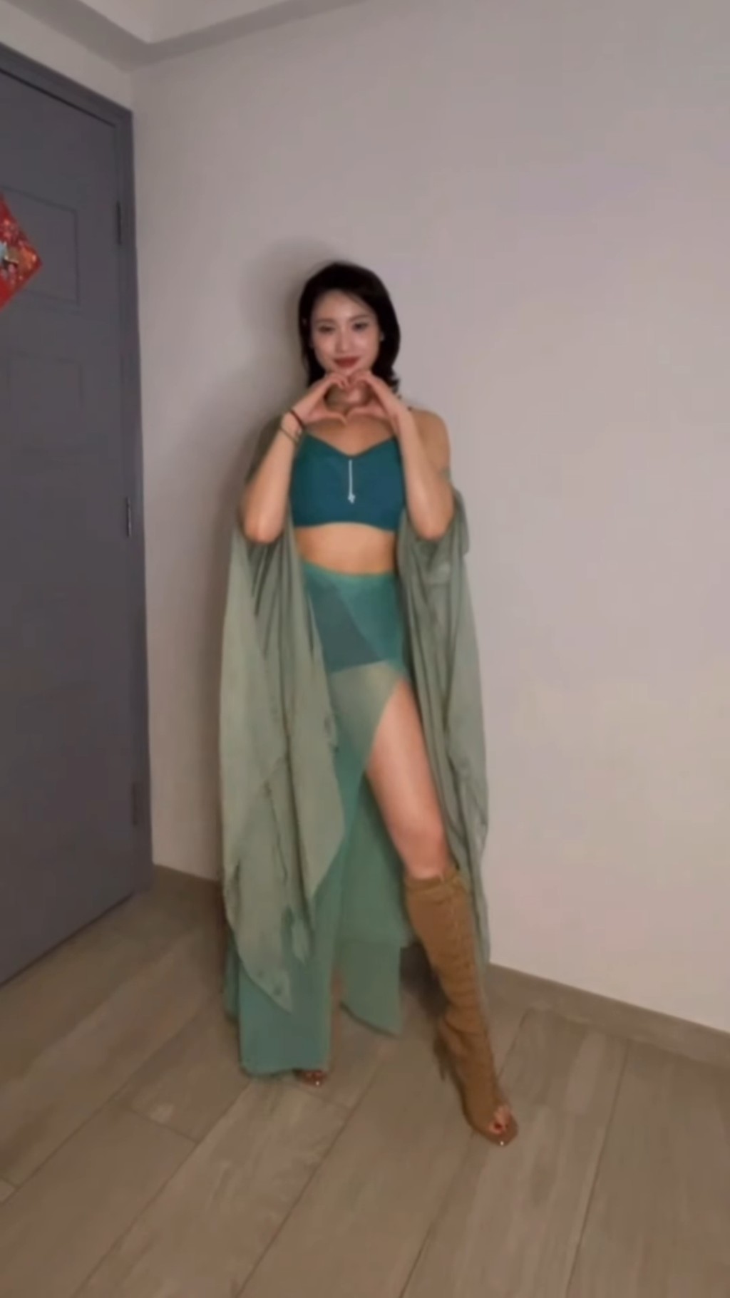 林佑蔚日前貼出一段跳舞影片。
