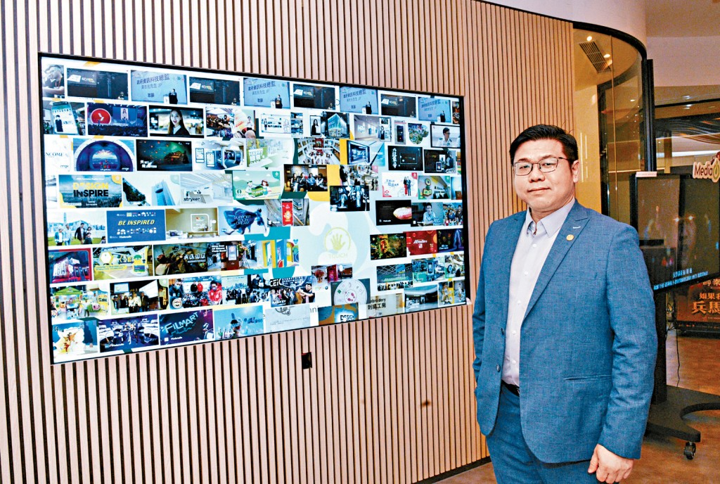 對於iPhone摺機銷售反應，李勁華預計將延續蘋果「大改款必熱賣」的定律。