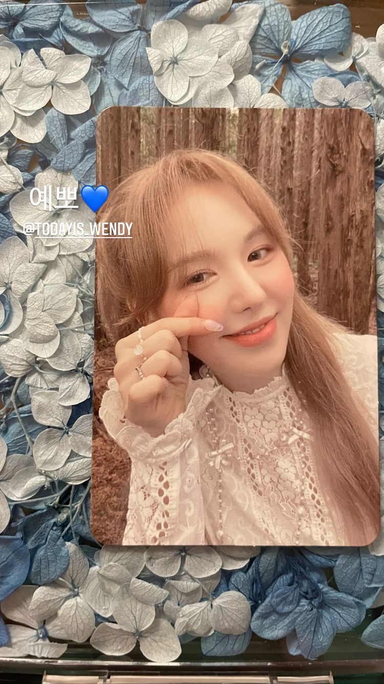 Joy大赞Wendy小卡好靓。