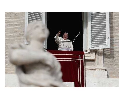 教宗发表谈话，并把保护移民当作自己的职责。AP