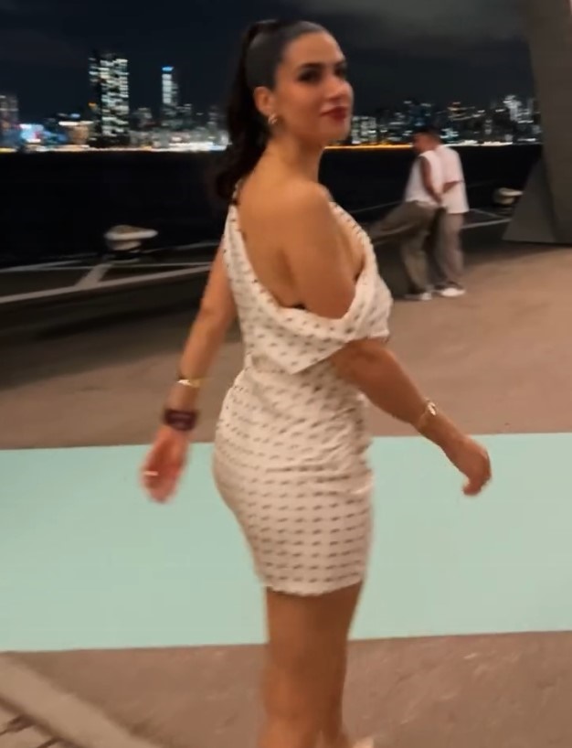 馬在驤新女友Shakila身材火辣。 馬在驤新女友Shakila身材火辣。