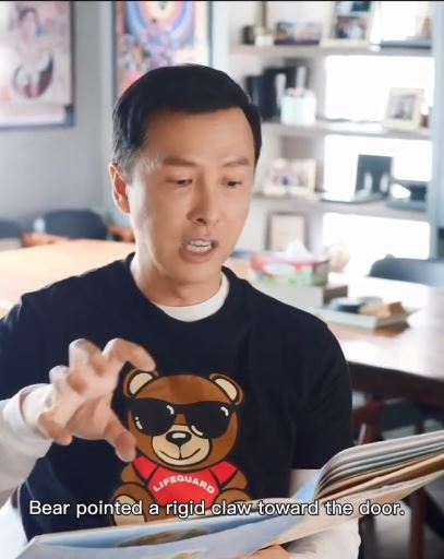 子丹講嘅故仔叫《大熊的訪客》,佢講到好肉緊手口並用。
