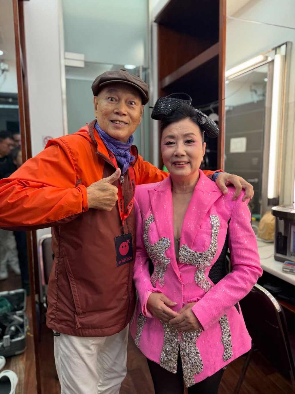 羅家英睇汪明荃演出。 羅家英睇汪明荃演出。