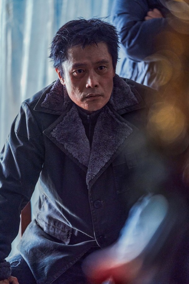 李秉宪凭《乌托邦浩劫》争影帝，他之前已在釜日电影奖称帝。